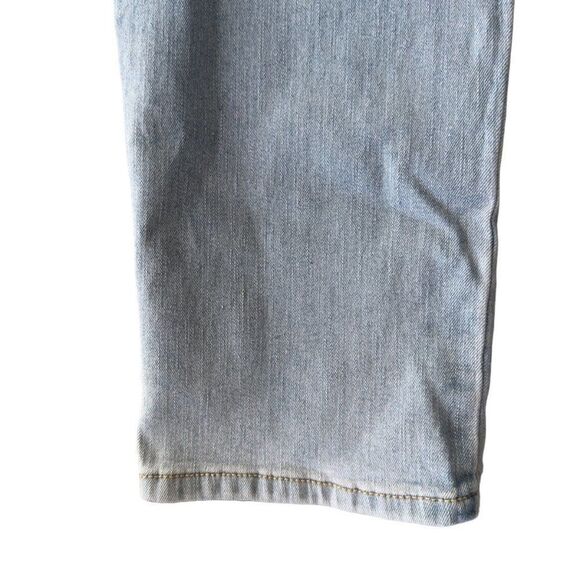 Gloria Vanderbilt Amanda Capris Denim Light Wash DGVB4957 Women's 4 - Picture 10 of 11